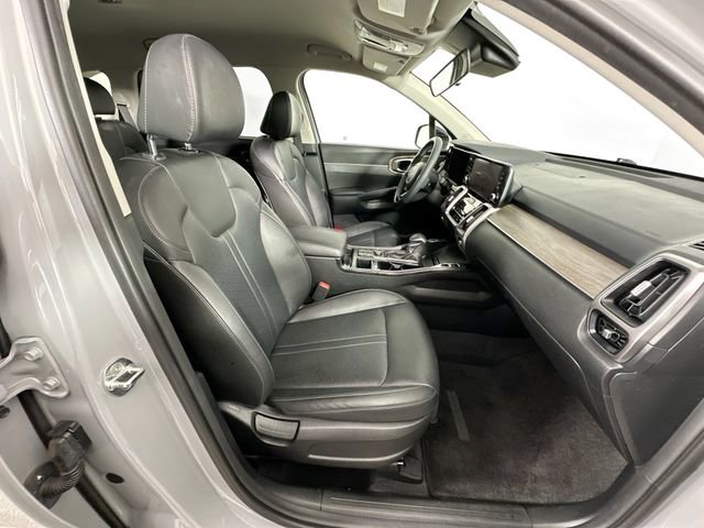 Used 2023 Kia Sorento S AWD/4WD image 29