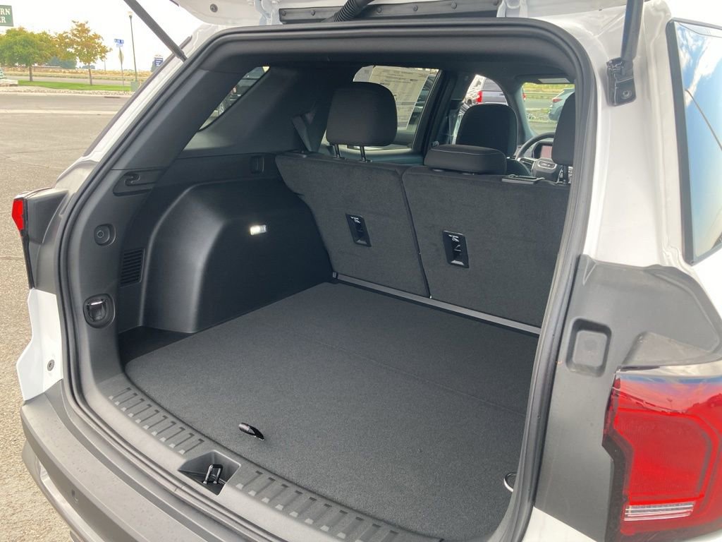 New 2026 GMC Terrain Elevation AWD/4WD image 28