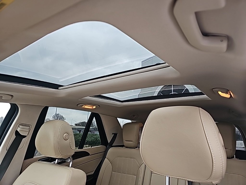 Used 2018 Mercedes-Benz GLE 43 AMG 4MATIC image 2