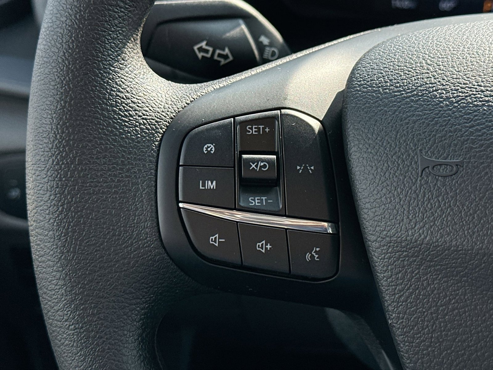 New 2026 Ford Transit 250 148 Medium Roof image 21