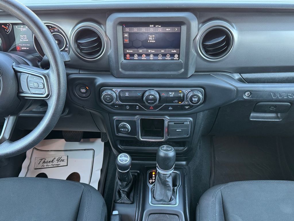 Used 2022 Jeep Wrangler Unlimited Sport AWD/4WD image 16