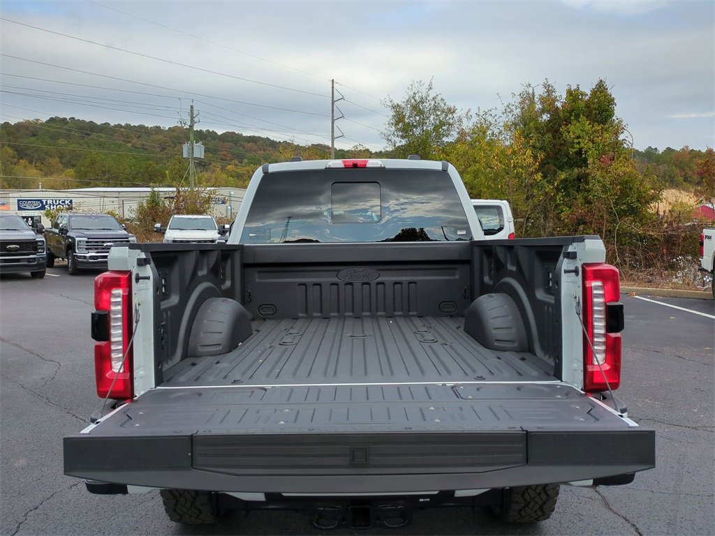 New 2026 Ford F250 4x4 Crew Cab Super Duty image 13