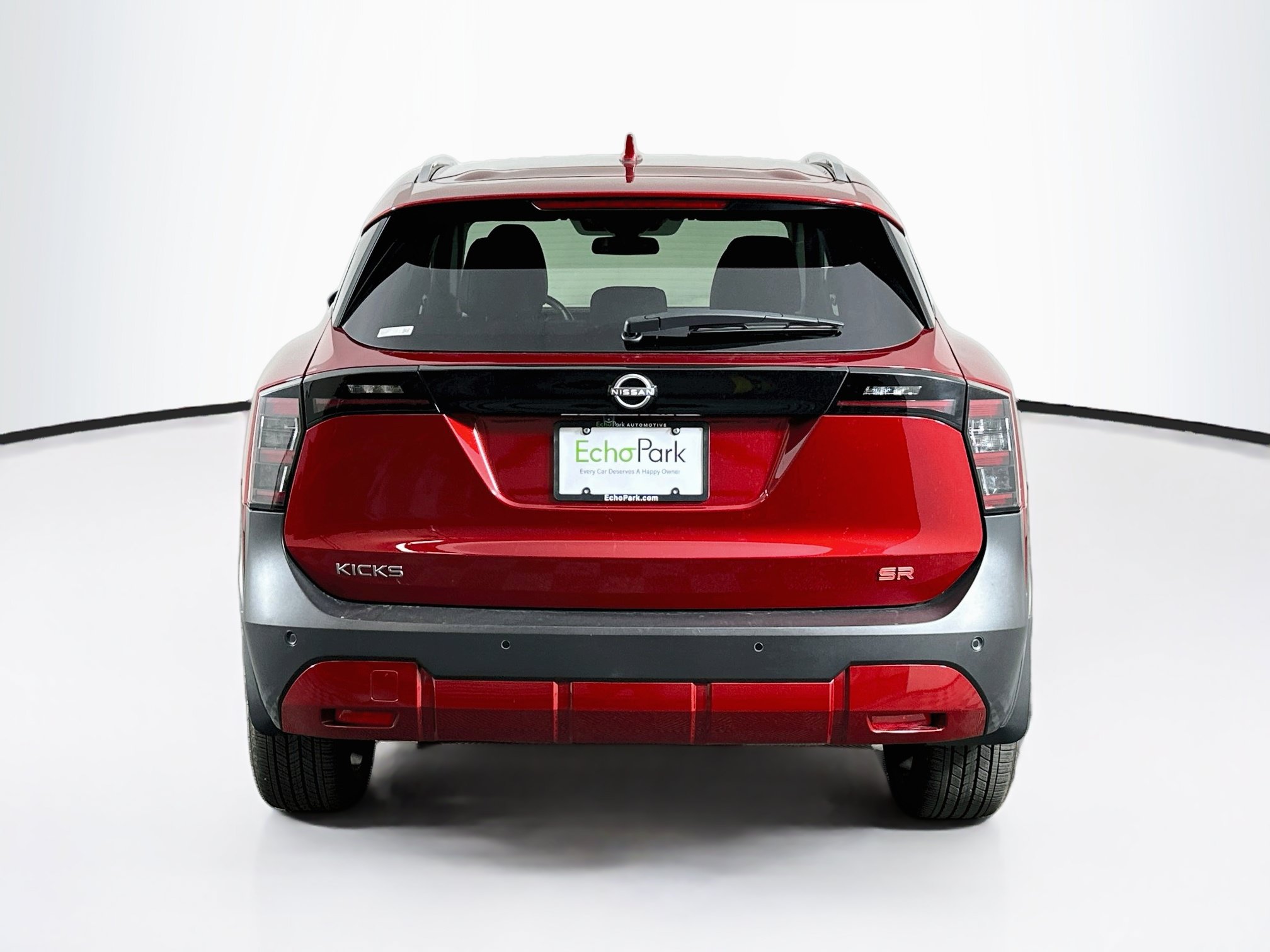 Used 2025 Nissan Kicks SR FWD image 7