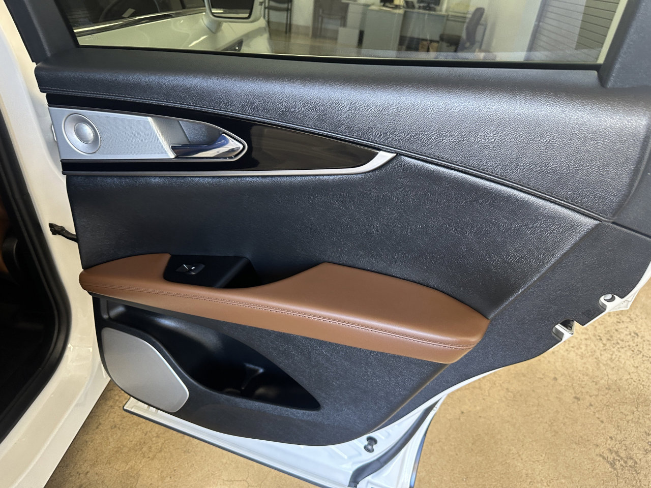 Used 2023 Lincoln Nautilus Reserve w/ Equipment Group 202A image 71