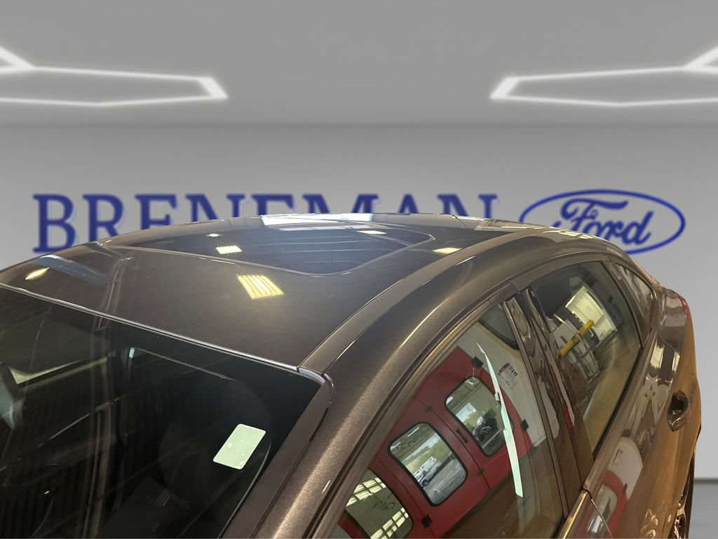 Certified 2018 Ford Focus SEL FWD image 12