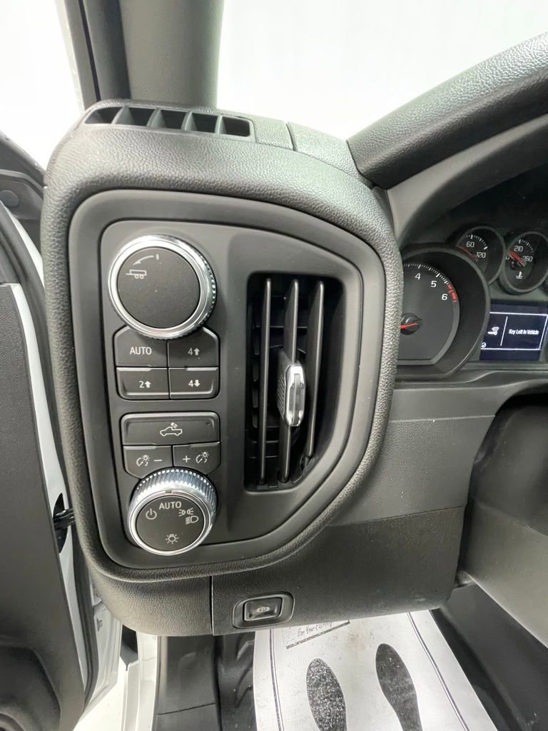 New 2026 GMC Sierra 1500 Pro w/ X31 Off-Road Package image 11