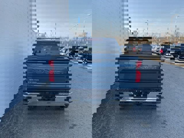 Used 2024 Chevrolet Silverado 1500 LT image 7