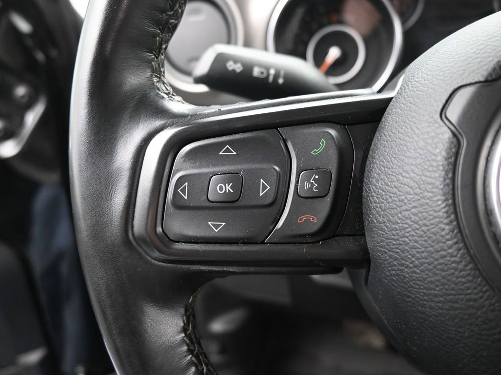 Used 2022 Jeep Gladiator Willys image 32
