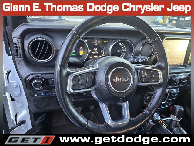 Used 2022 Jeep Wrangler Unlimited Sahara image 17