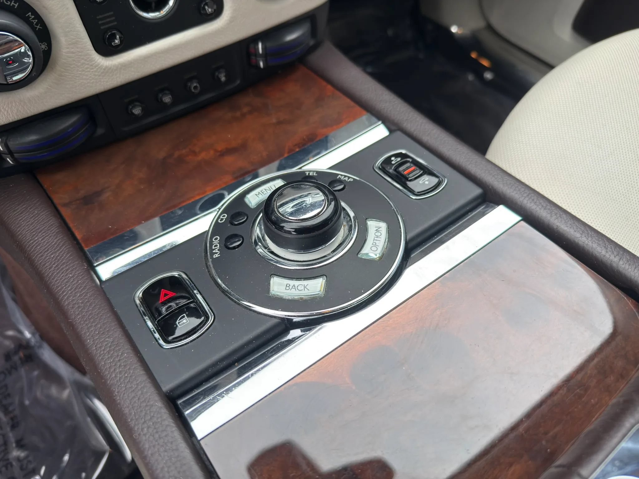Used 2013 Rolls-Royce Ghost RWD image 27