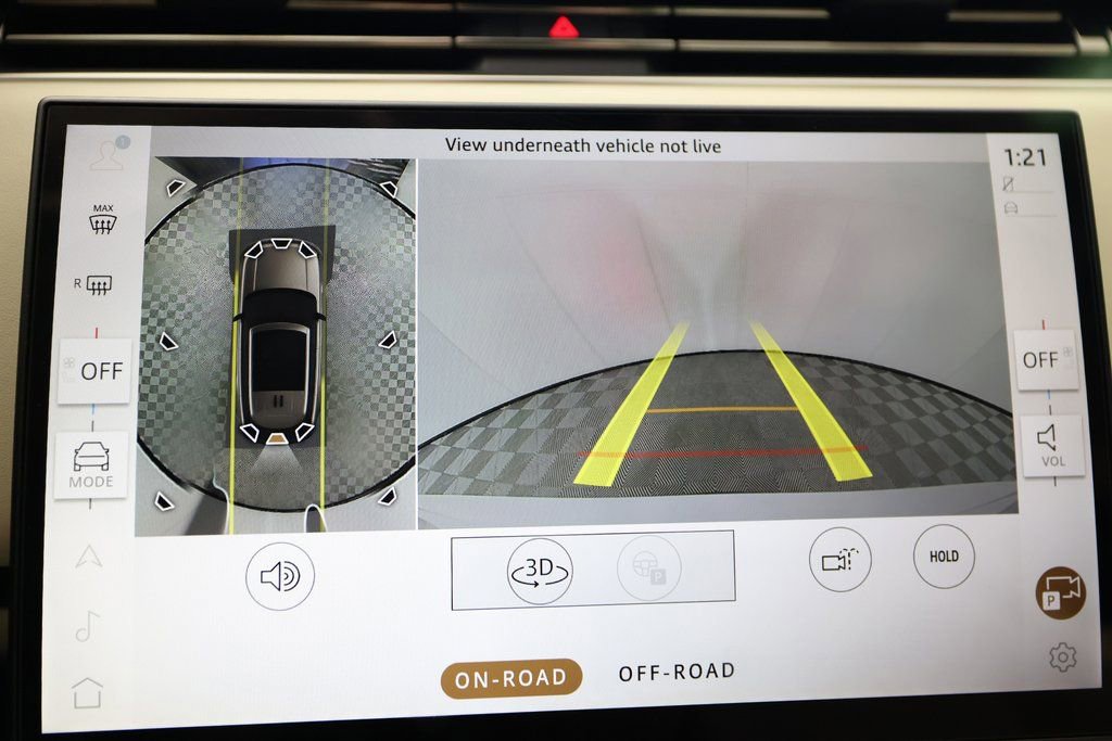 Used 2025 Land Rover Range Rover SE image 28