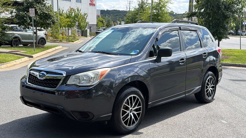 Used 2014 Subaru Forester 2.5i AWD/4WD image 2