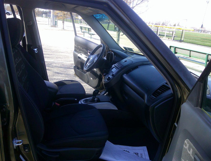 Used 2012 Kia Soul + image 48