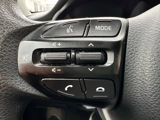 Used 2023 Kia Rio S FWD image 16