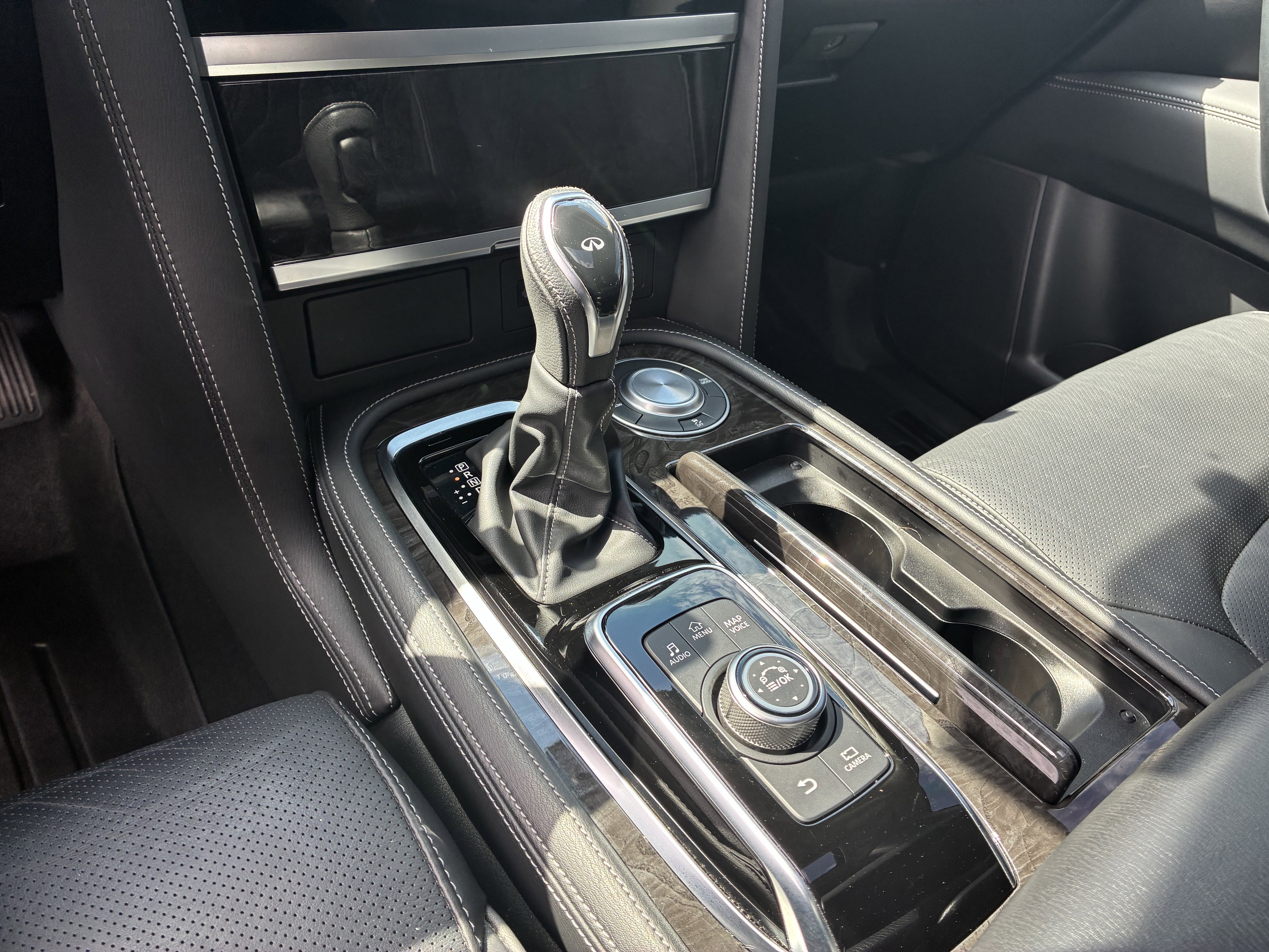 Used 2024 INFINITI QX80 Luxe w/ All-Season Package RWD image 36