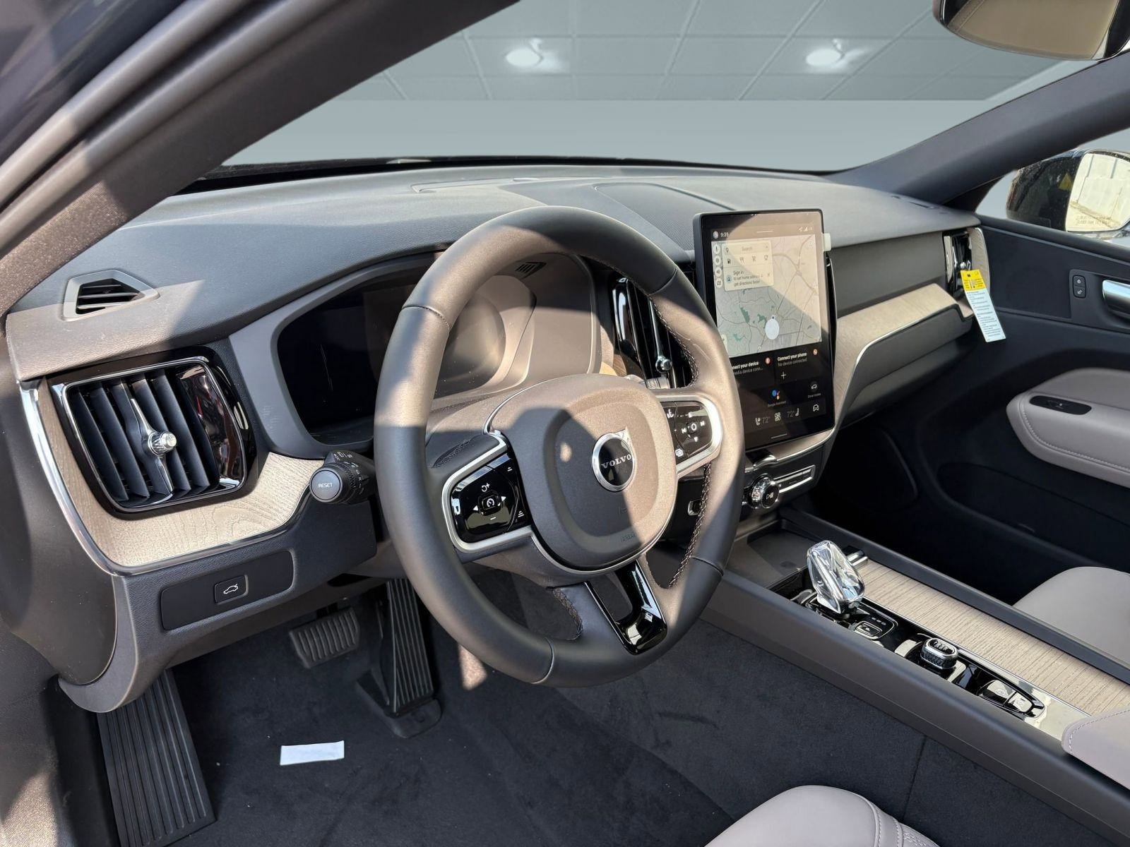 New 2026 Volvo XC60 B5 Plus w/ Protection Package Premier image 4