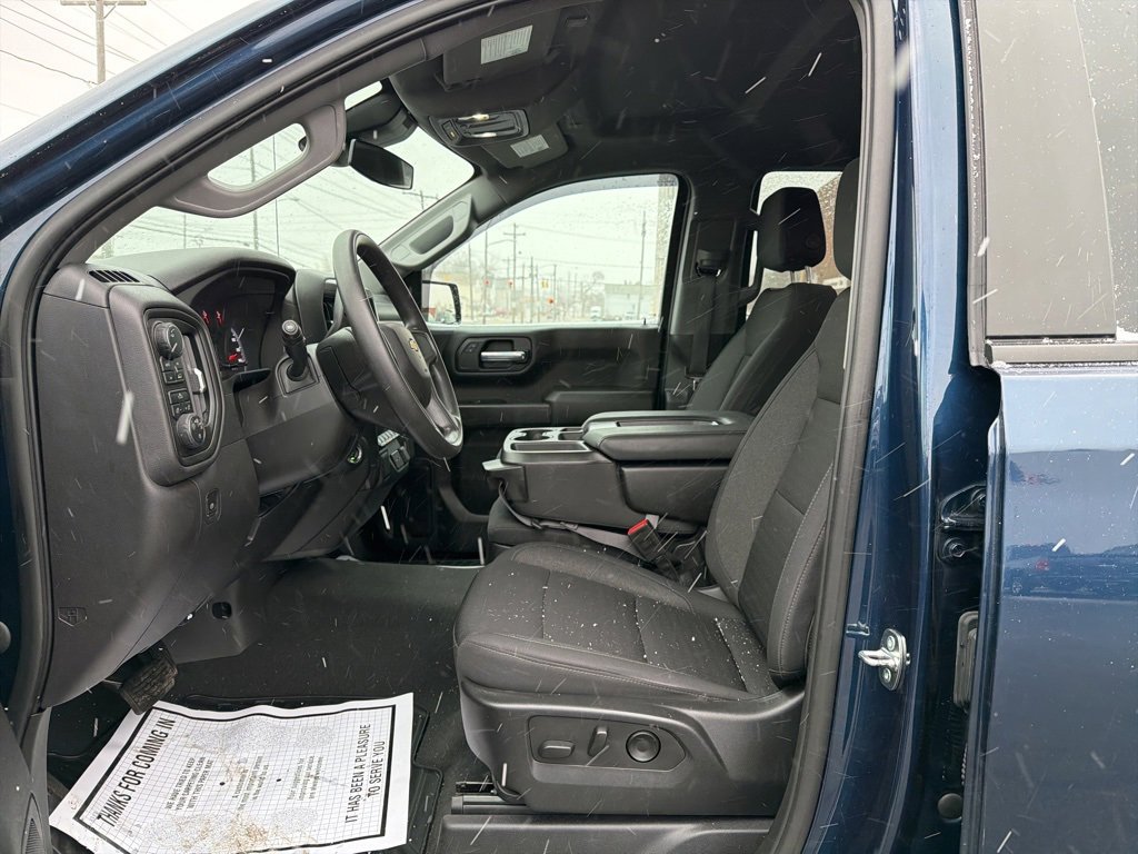 Certified 2023 Chevrolet Silverado 1500 Custom image 17