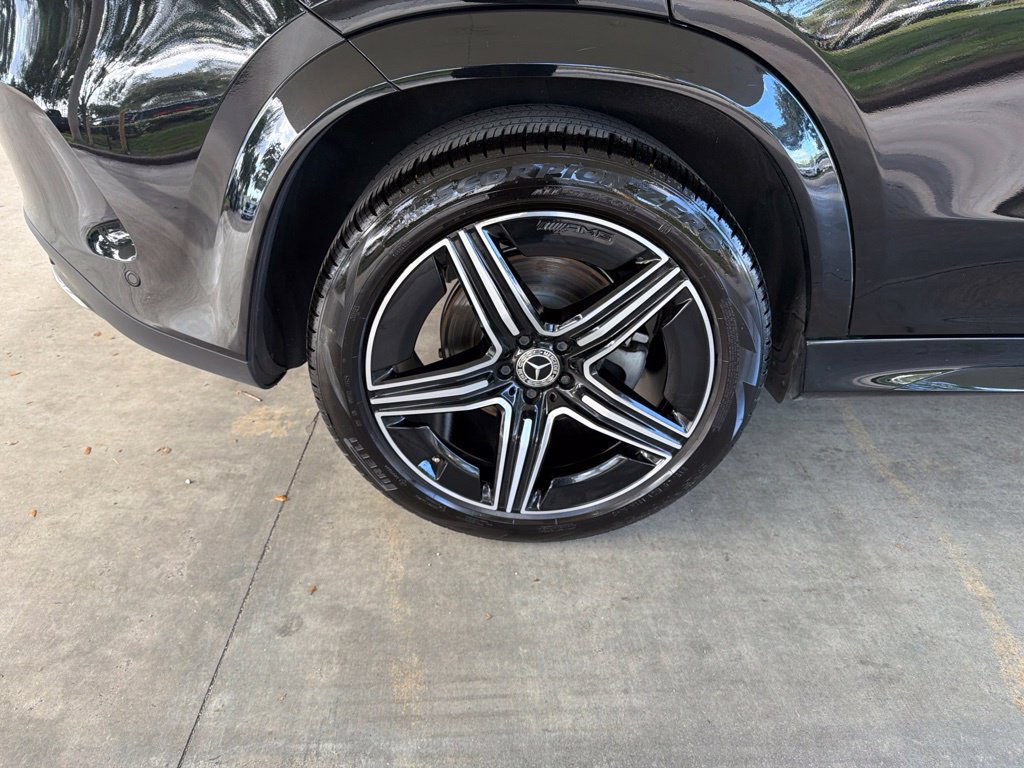 Used 2025 Mercedes-Benz GLE 350 4MATIC w/ AMG Line Exterior image 23