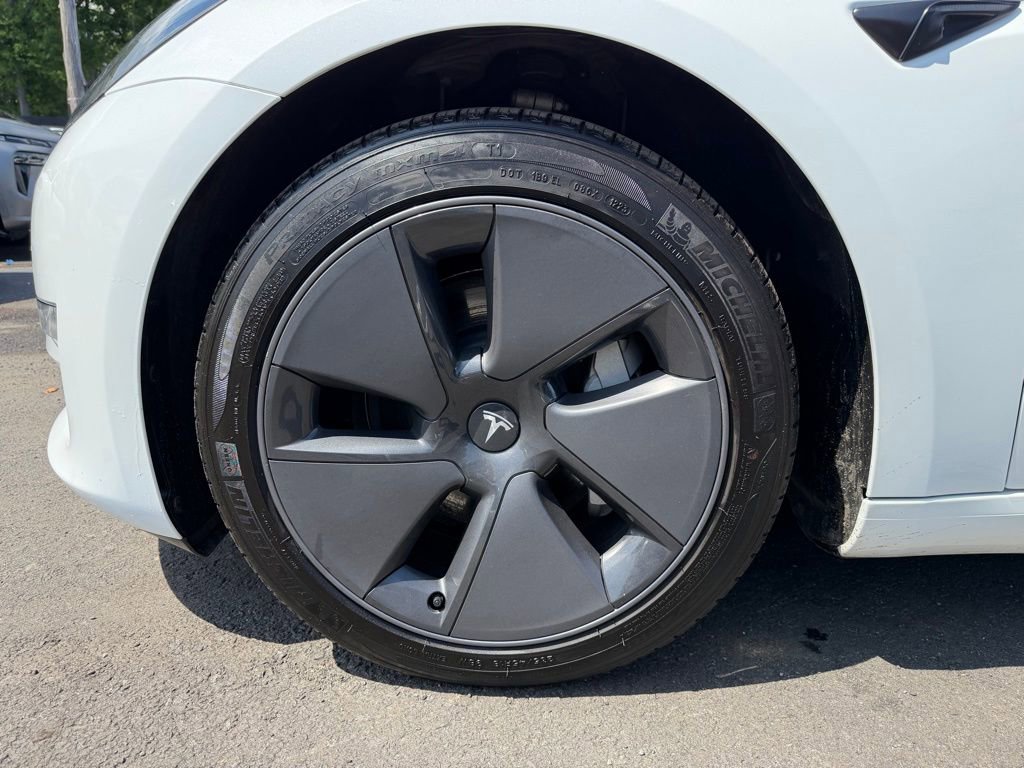 Used 2023 Tesla Model 3 Standard Range RWD image 8