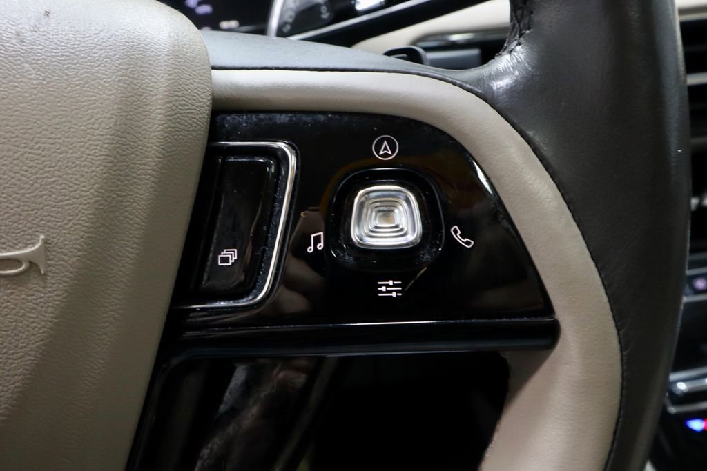 Used 2022 Lincoln Corsair Standard w/ Premium Package image 35