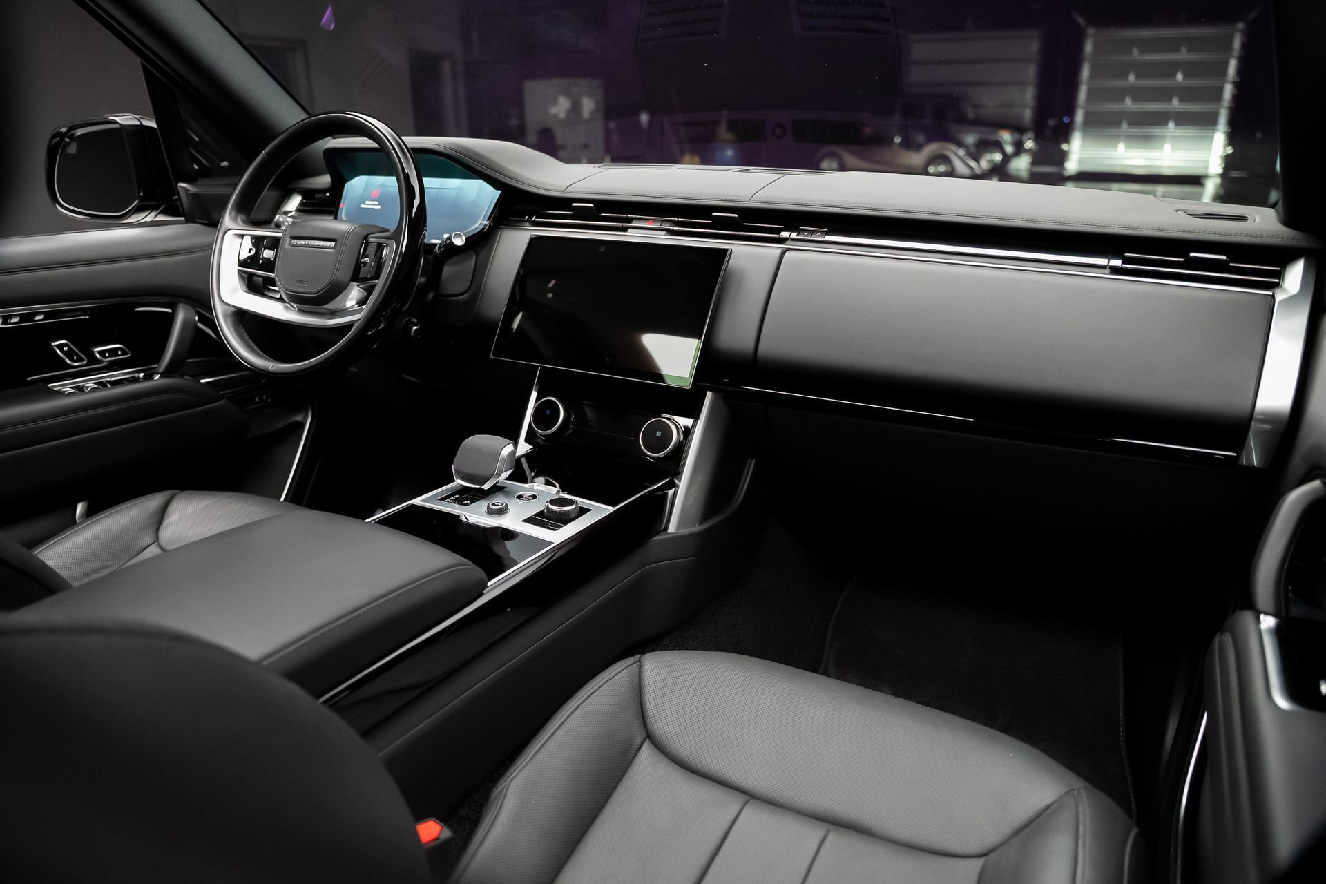 Used 2023 Land Rover Range Rover SE image 56