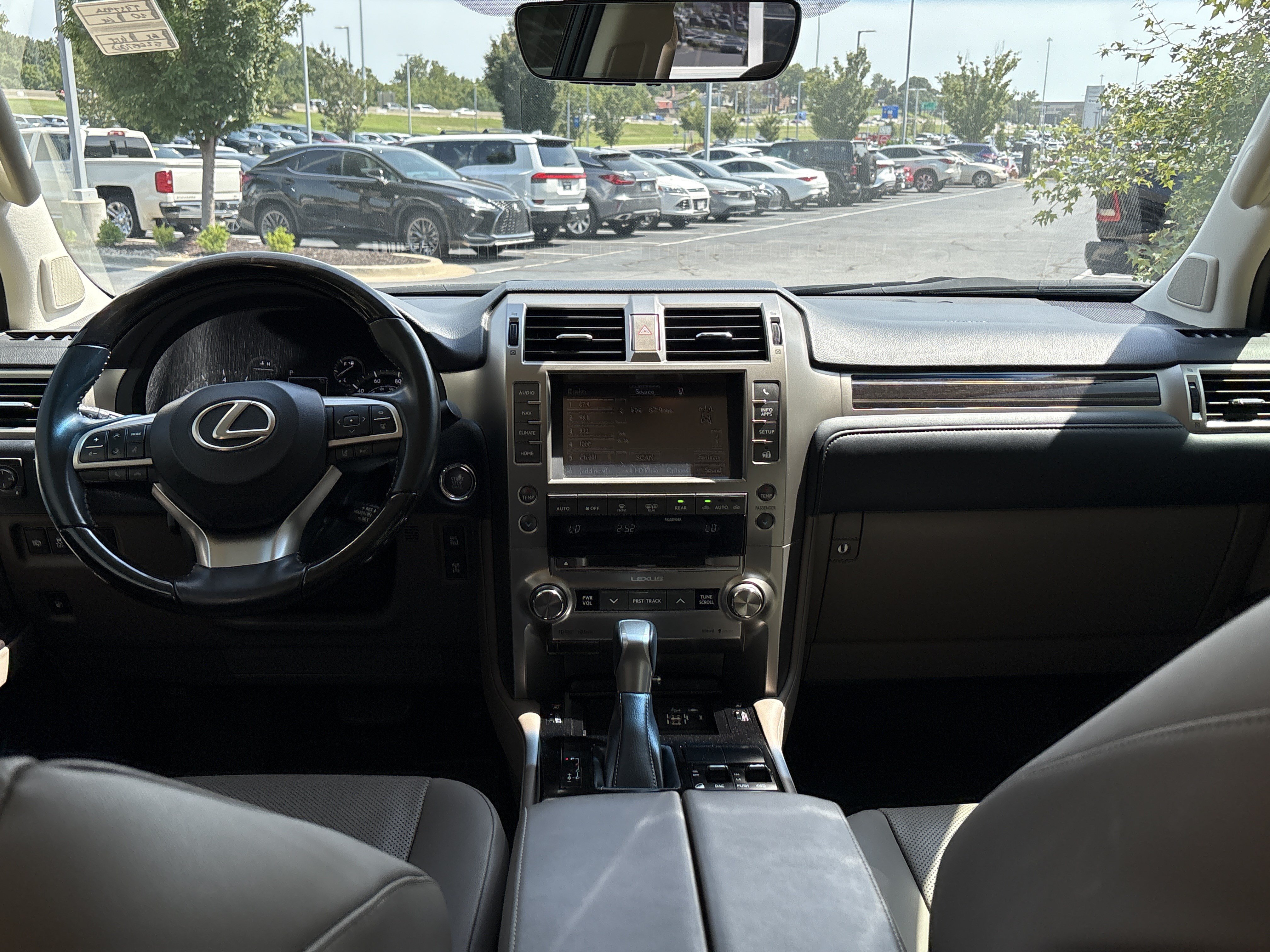 Used 2020 Lexus GX 460 Premium AWD/4WD image 29