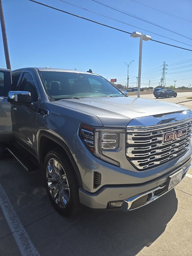 Used 2024 GMC Sierra 1500 Denali w/ Denali Reserve Package image 4