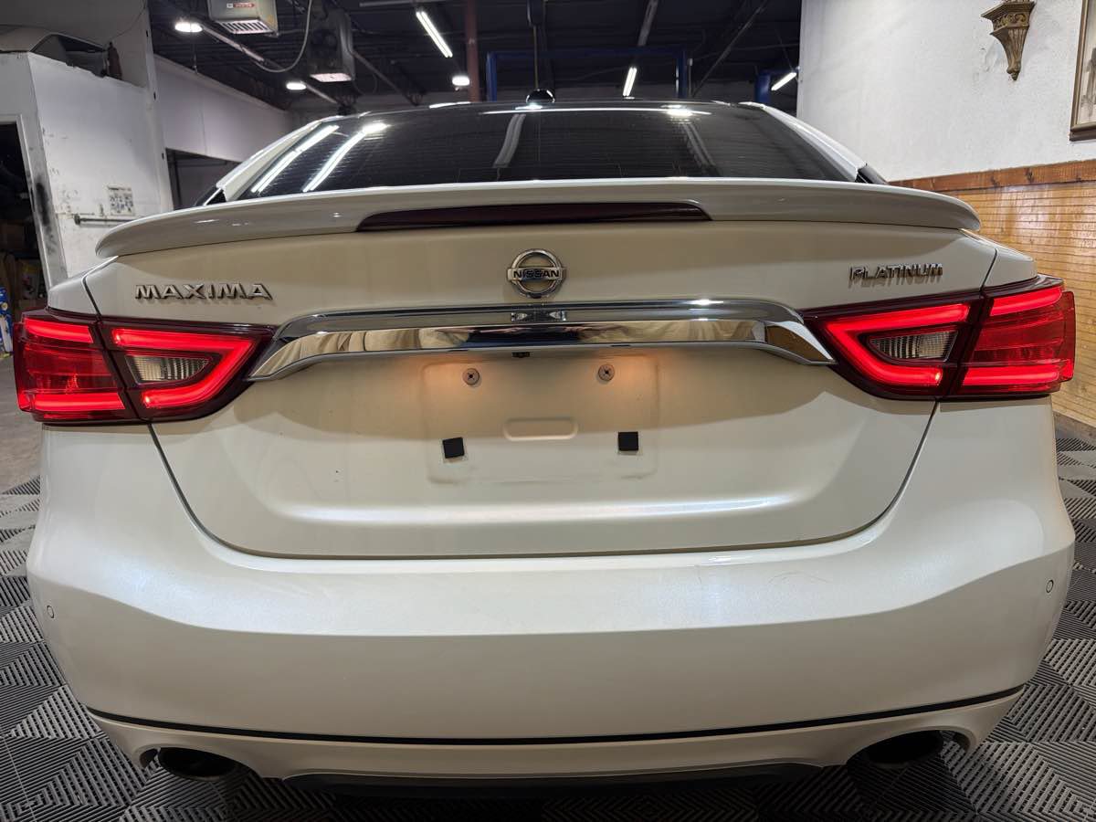 Used 2016 Nissan Maxima Platinum FWD image 4