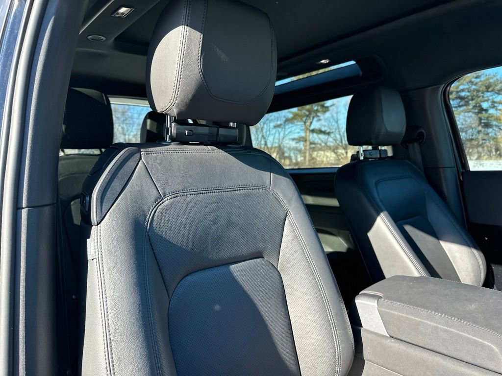 Used 2023 Land Rover Defender 90 S image 21