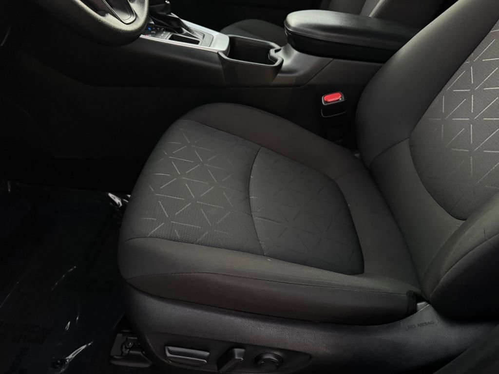 Used 2024 Toyota RAV4 XLE image 36