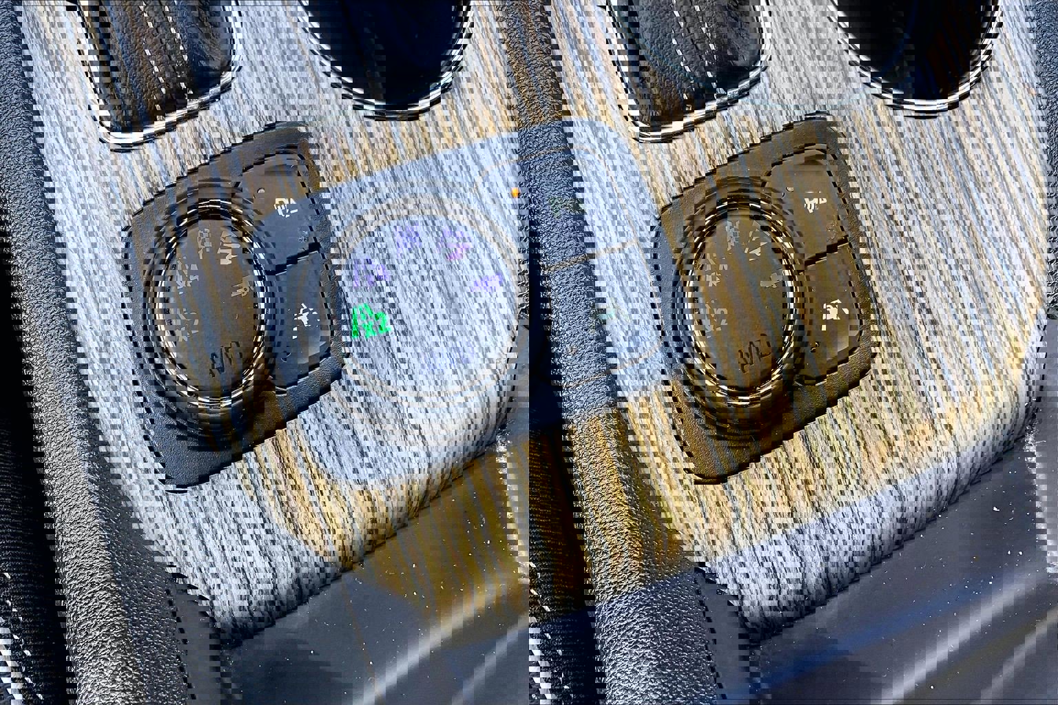 Used 2019 GMC Acadia Denali w/ Technology Package image 28