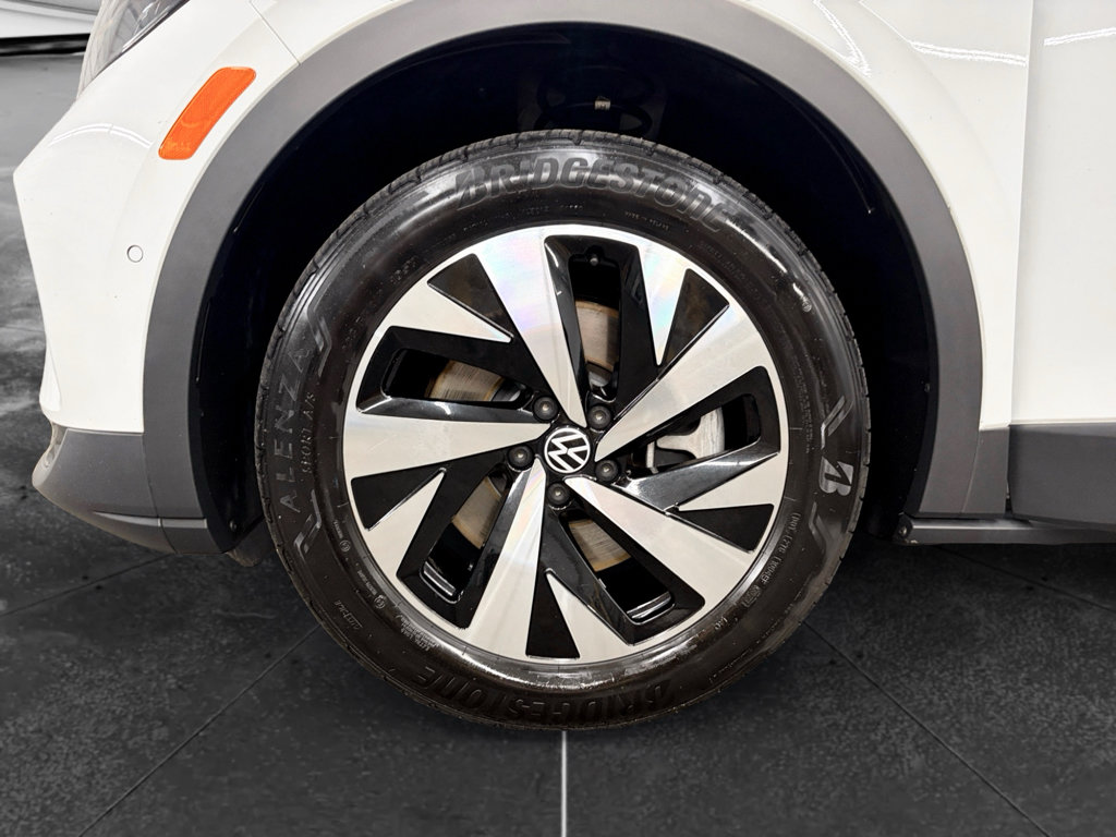 Used 2023 Volkswagen ID.4 Pro AWD/4WD image 29
