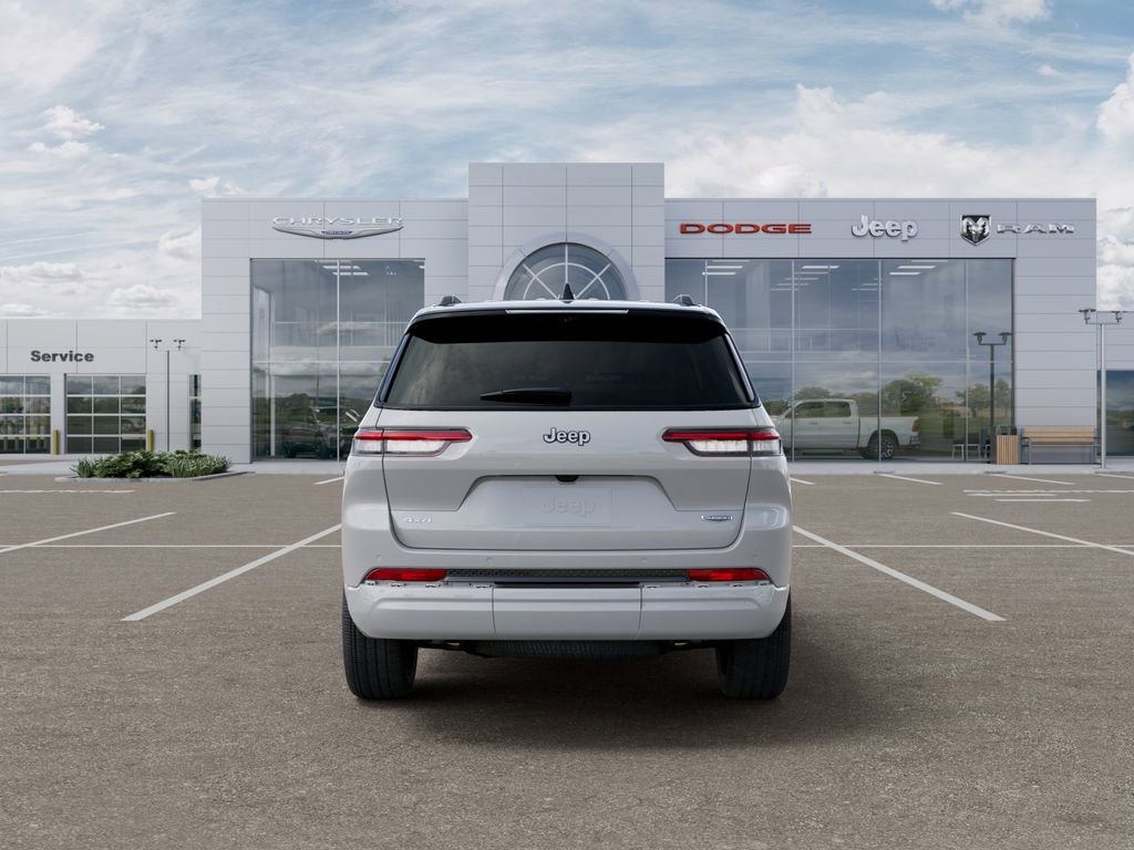 New 2026 Jeep Grand Cherokee L Summit AWD/4WD image 7