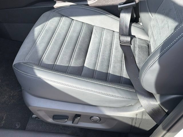 New 2026 Mitsubishi Outlander SE FWD image 25