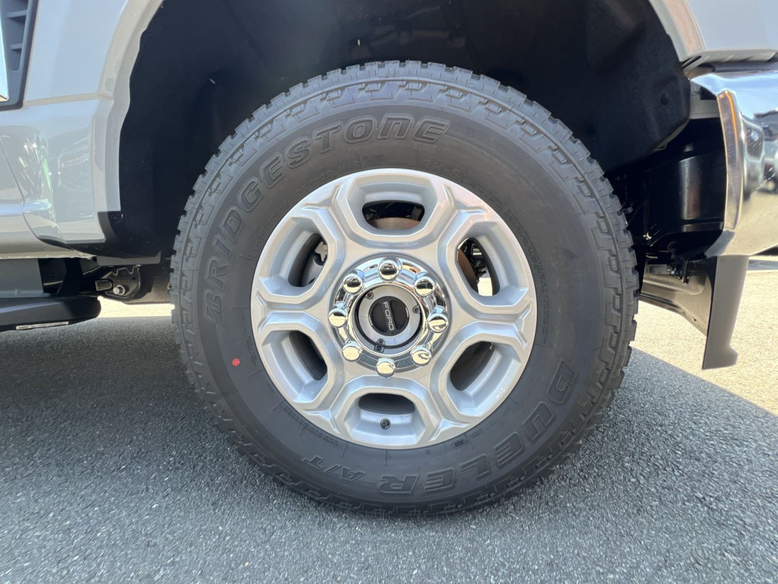 New 2026 Ford F250 XLT w/ FX4 Off-Road Package AWD/4WD image 20