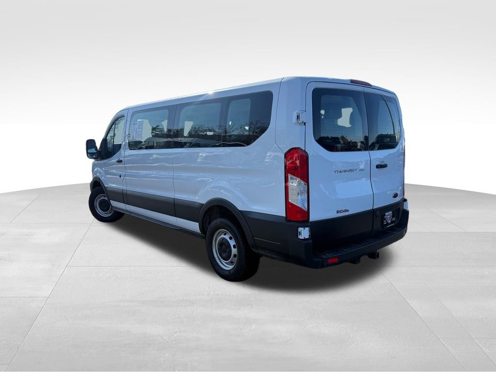 Used 2023 Ford Transit 350 XLT image 5