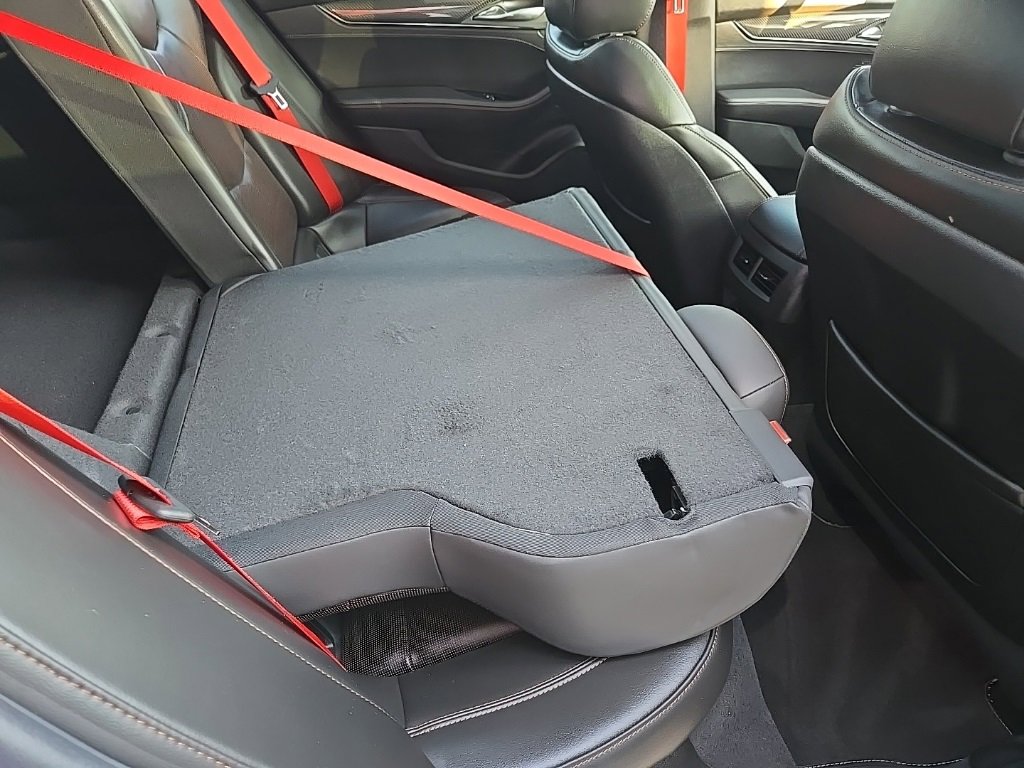 Used 2026 Cadillac CT5 V w/ LPO, ONYX Package image 96