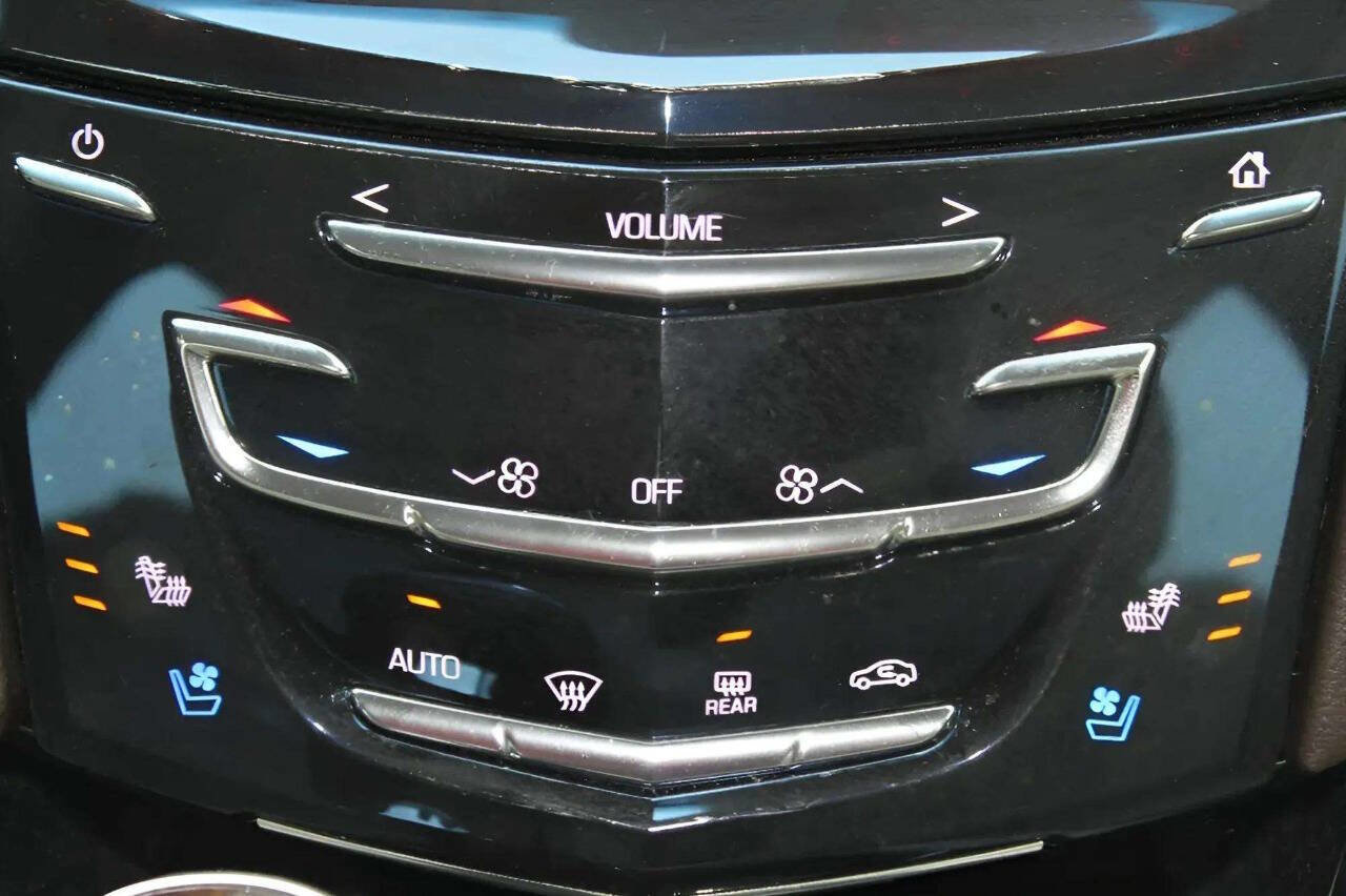 Used 2017 Cadillac XTS Luxury w/ Driver Awareness Package image 17