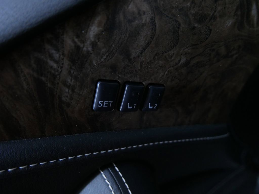 Used 2023 INFINITI QX80 Premium Select w/ Cargo Package image 16