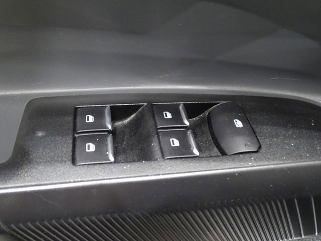 Used 2022 Ford Maverick XL image 18