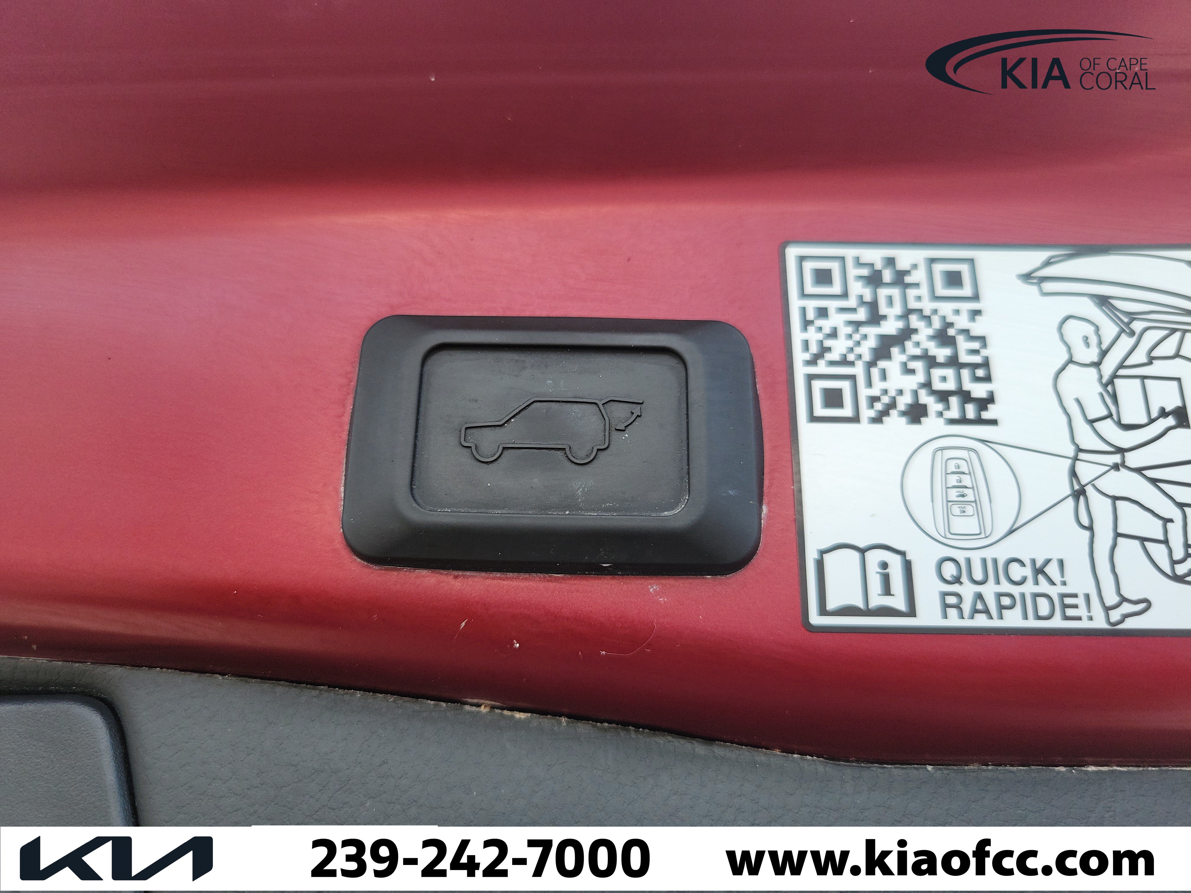 Used 2024 Toyota RAV4 Limited w/ Advanced Technology Package FWD image 13