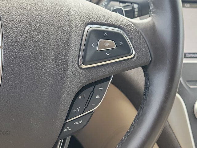 Used 2017 Lincoln MKC Select w/ Select Plus Package FWD image 21
