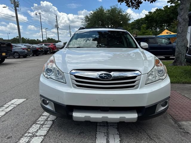 Used 2012 Subaru Outback 3.6R Limited w/ Moonroof Pkg AWD/4WD image 3
