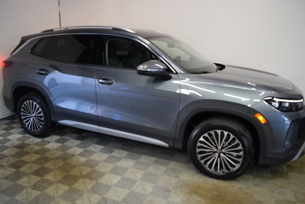 New 2025 Volkswagen Tiguan S image 3