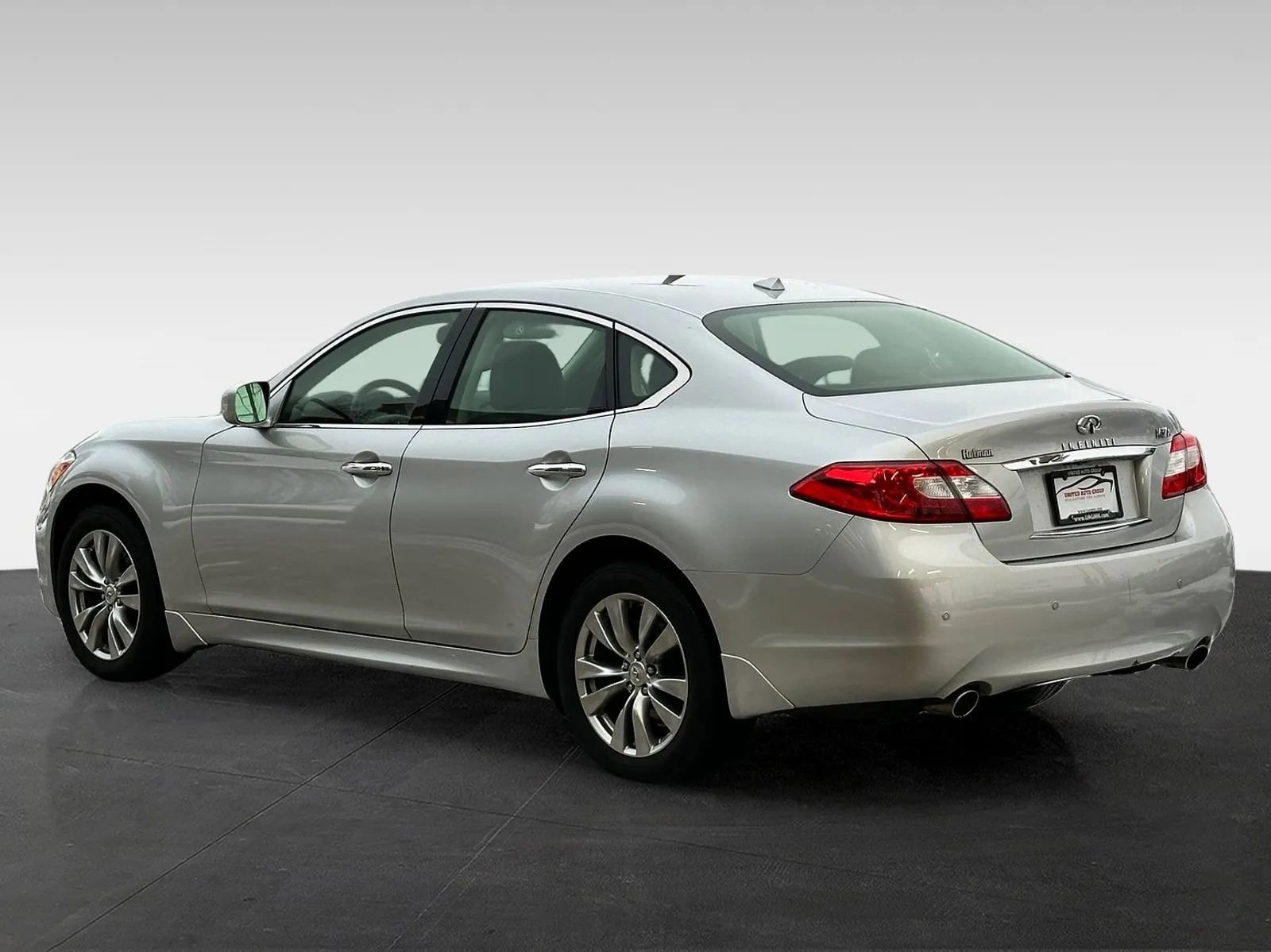 Used 2013 INFINITI M37 x w/ Premium Pkg image 5
