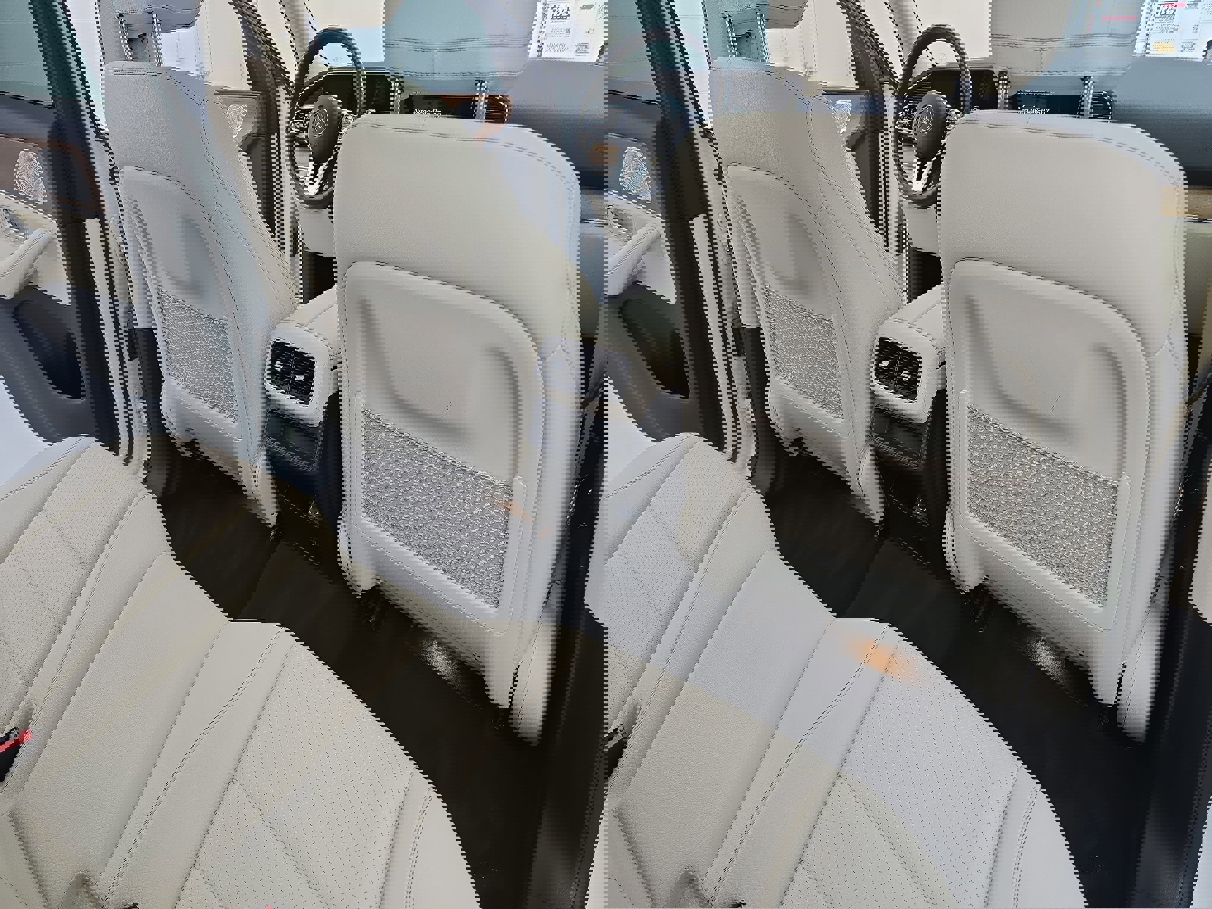 Certified 2022 Mercedes-Benz GLE 350 4MATIC w/ Premium Package image 11