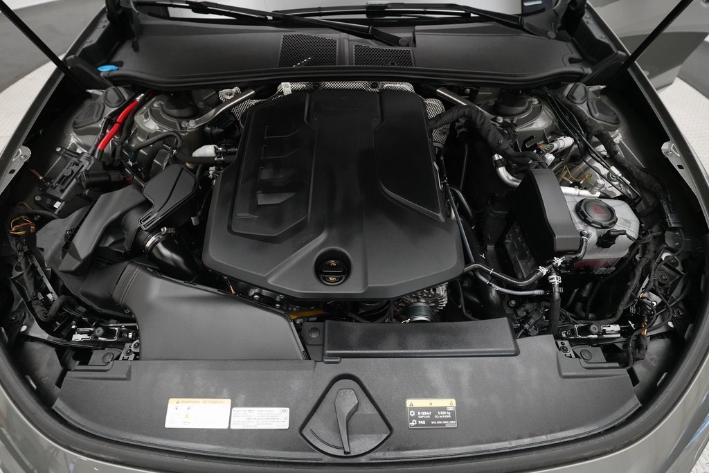 Used 2025 Audi A5 2.0T Prestige w/ 19" Wheel Package image 3