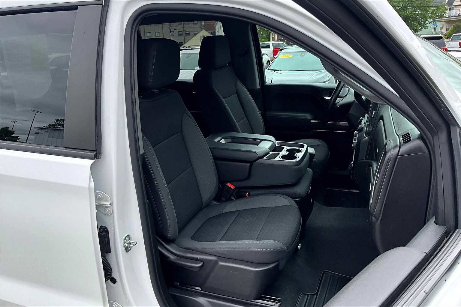 Used 2021 Chevrolet Silverado 1500 RST image 11