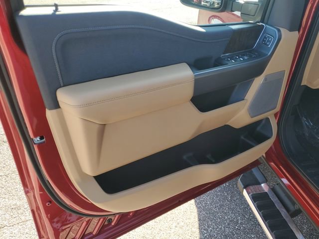 New 2026 Ford F250 Lariat w/ Chrome Package image 11