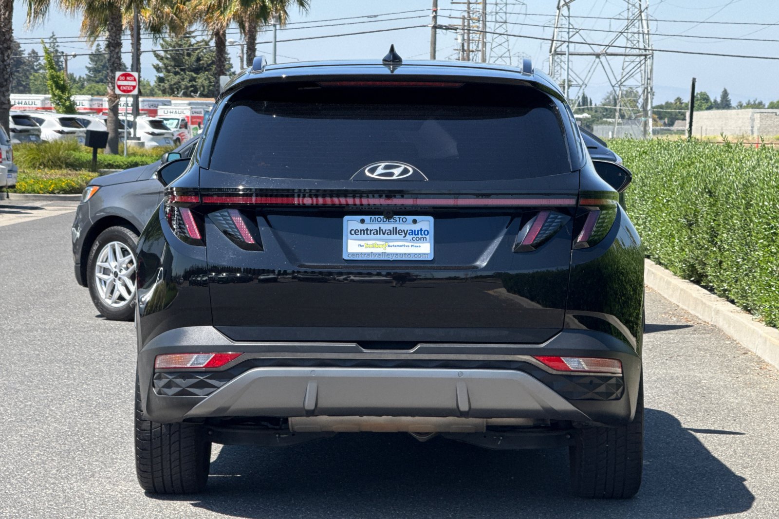Used 2022 Hyundai Tucson Limited w/ Cargo Package FWD image 5